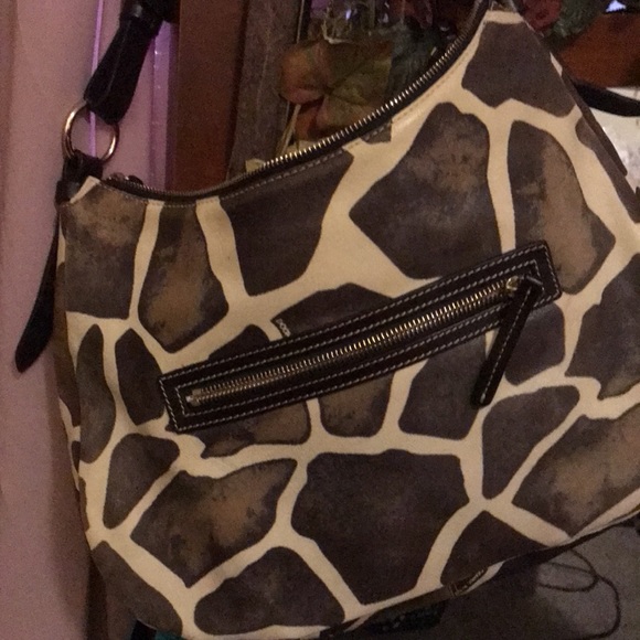 Dooney and Bourke giraffe print bag - Picture 3 of 9